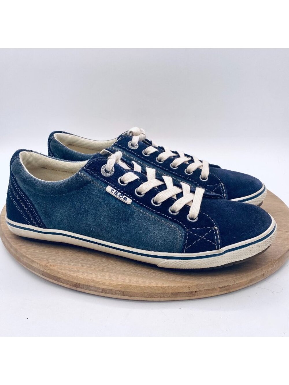 Taos Retro Star Shoes Womens 8 Blue Suede Comfort Sporty Sneakers